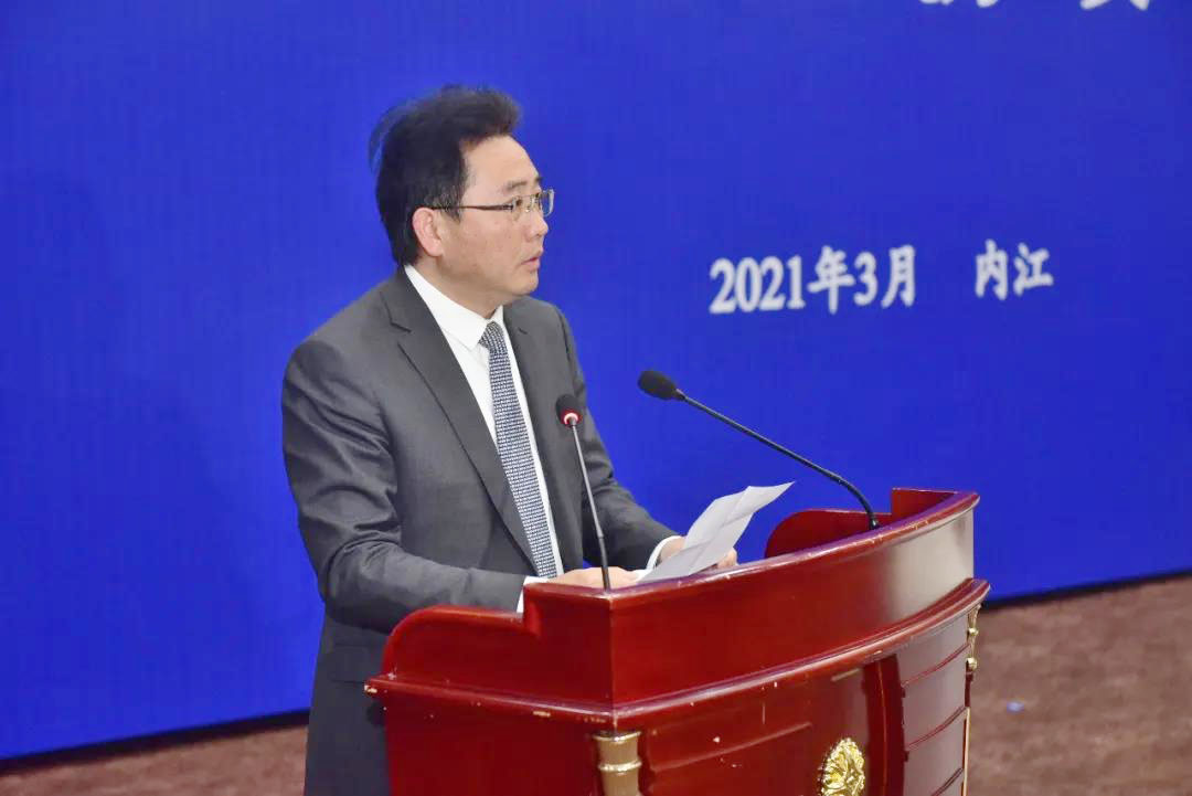 龙董会见内江市委书记马波3.jpg 龙董会见内江市委书记马波3.jpg