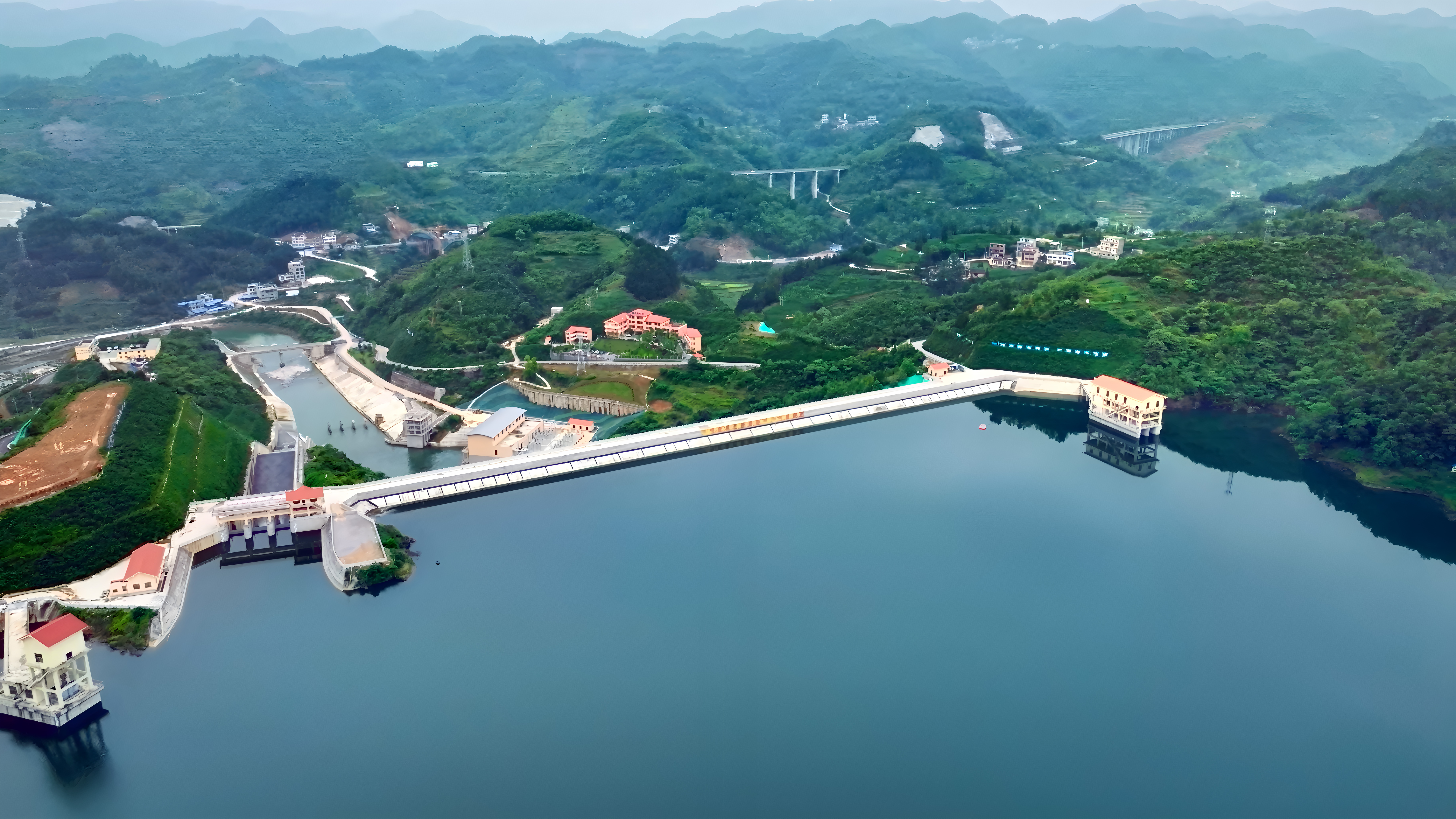 贵州省黄家湾水利枢纽工程.jpg