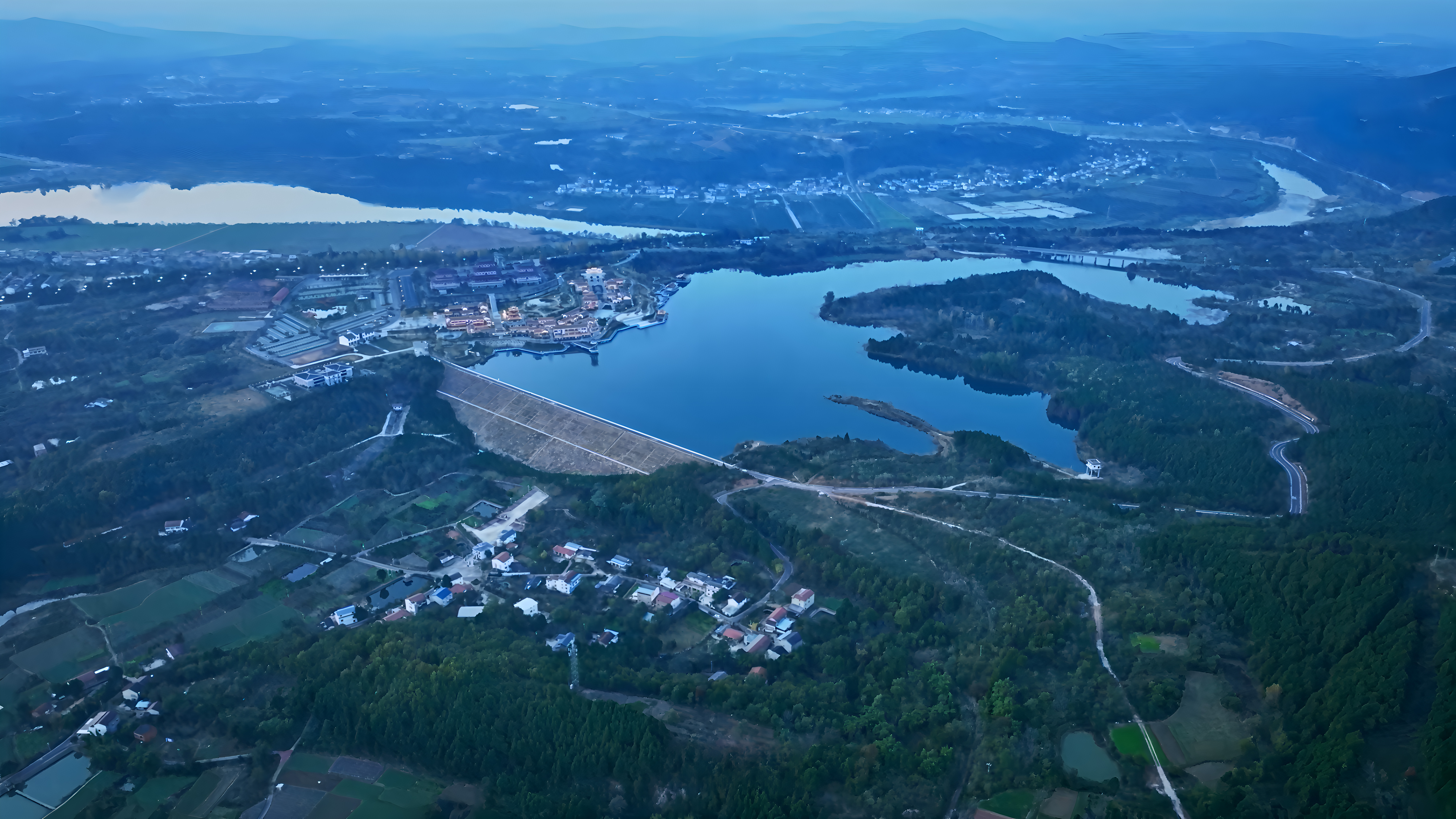 四川省绵阳市梓潼县凤凰水库工程.jpg